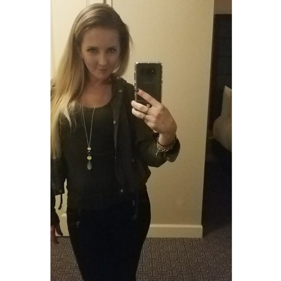 (everyone calls me Mo ๐) - Picture 2 of 7